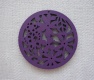 Medinis pakabukas violetinis 45 mm